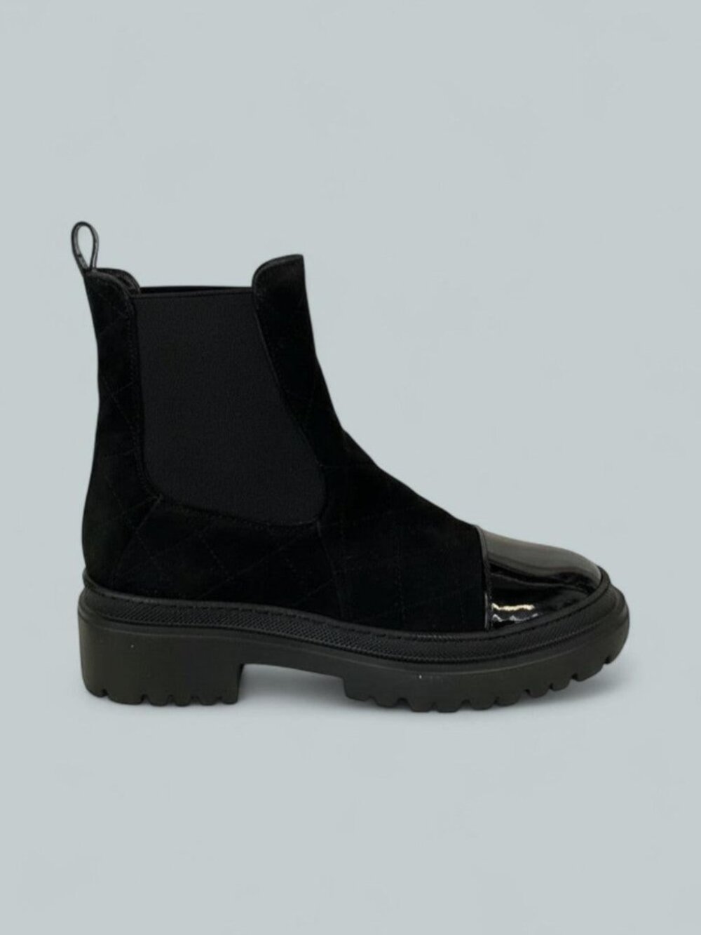 Women's Mary Beat Chelsea Boots - Black